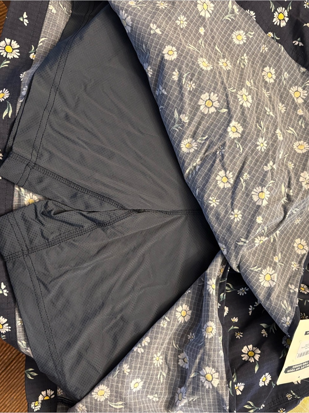 Duluth Trading Co Navy Floral Daisy Skort with Belt - Picture 4 of 5
